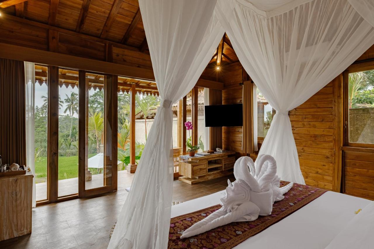 Griya Dukuh Ubud Villa - 2