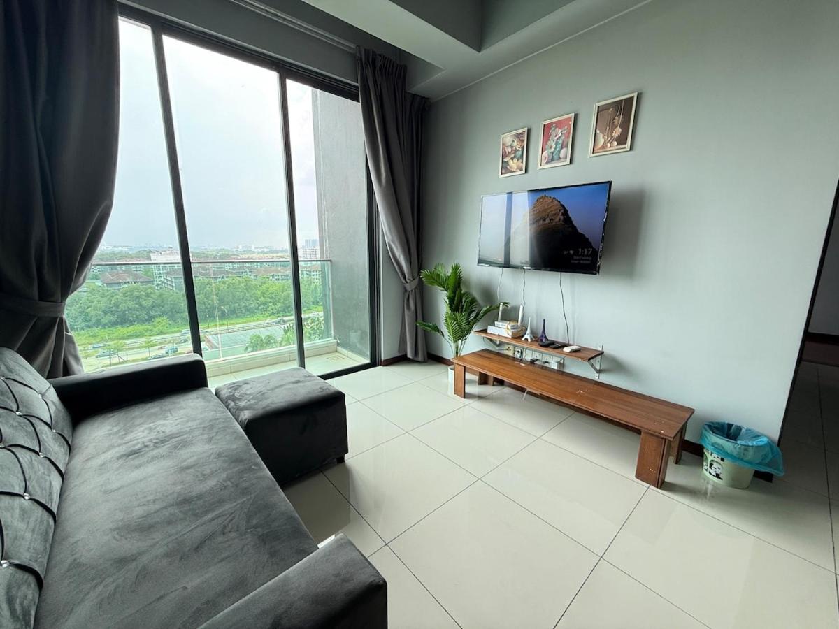 Crescent bay suites A Family House By STAY