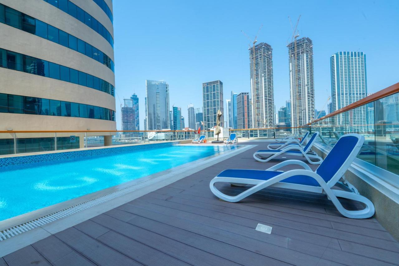 Business Bay 1BR Burj Khalifa&Canal Views,3Balcony - 4