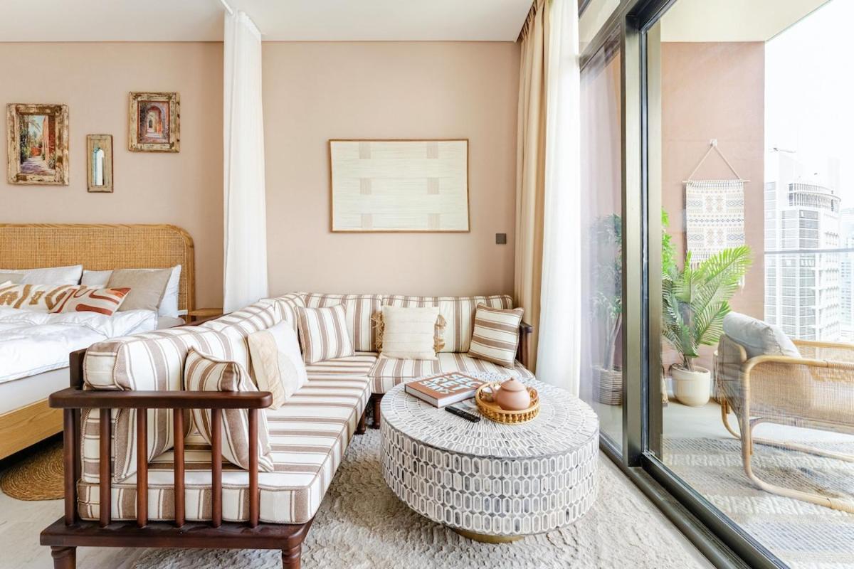 Medina Studio Burj Khalifa View