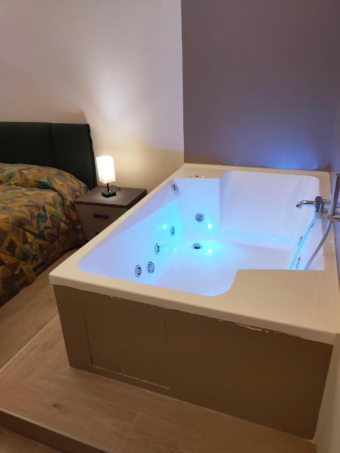 Igg VATICAN HOLIDAY - 3