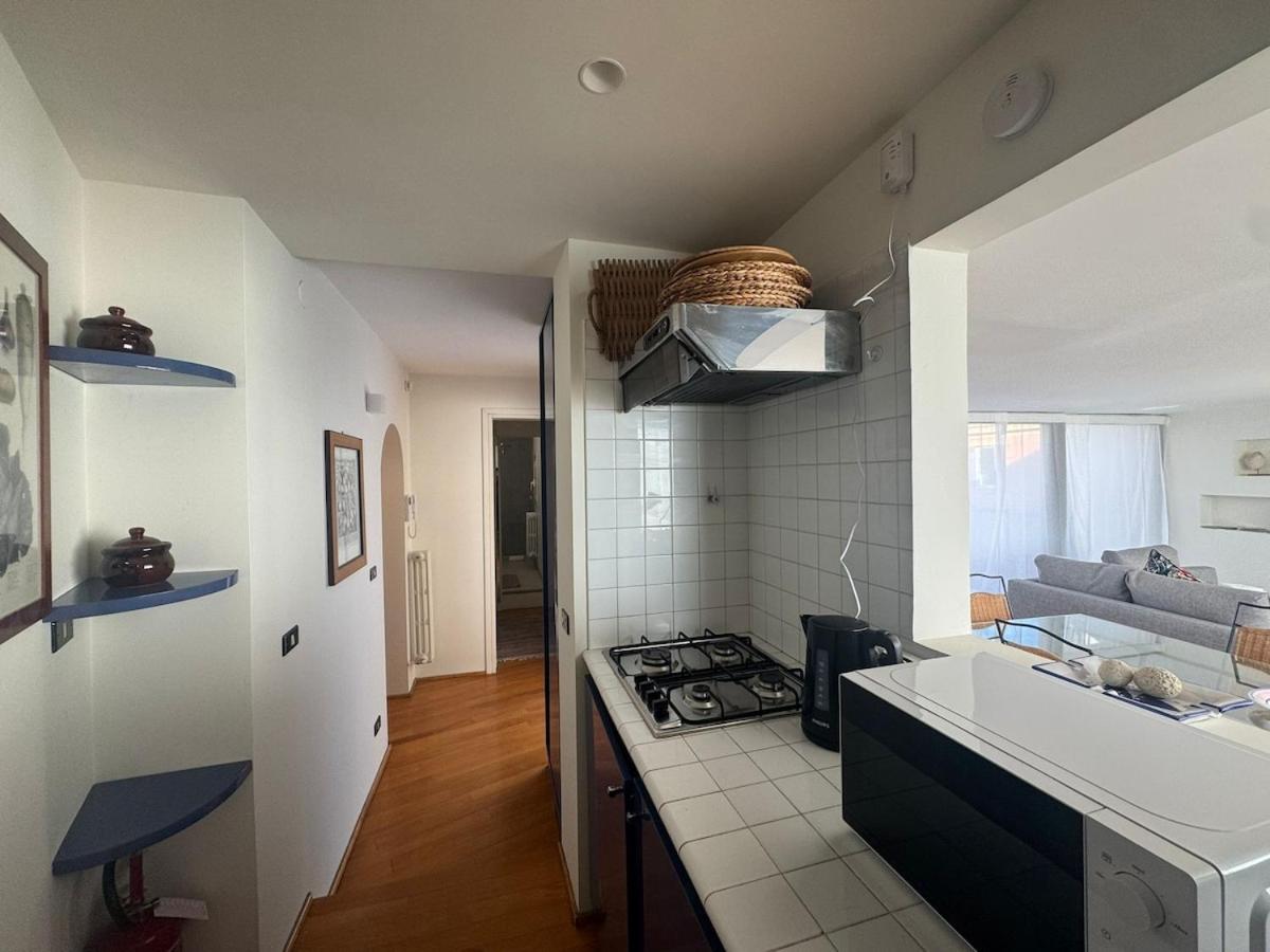 A Terrace Above Ancient Rome - 3