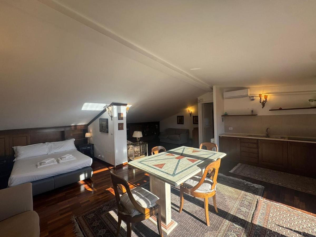 2-Level Flat with Terrace in the Heart of Rome - 2
