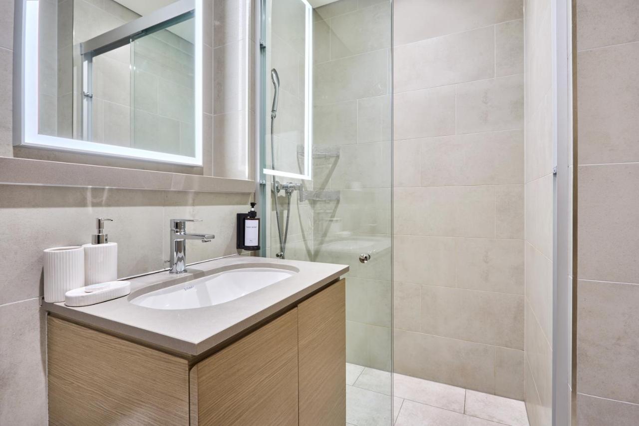 STAY BY LATINEM Luxury 1BR Holiday Home W 2809 Near Burj Khalifa - 3