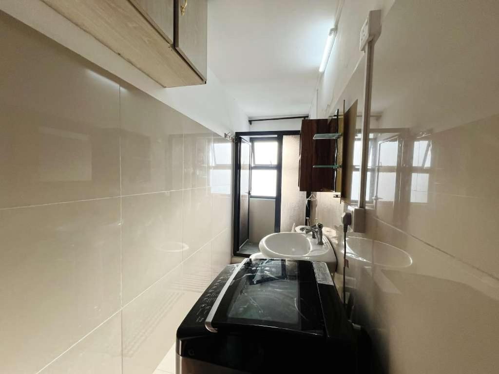 2-Bedroom Apartment in the heart of Flic En Flac - 3