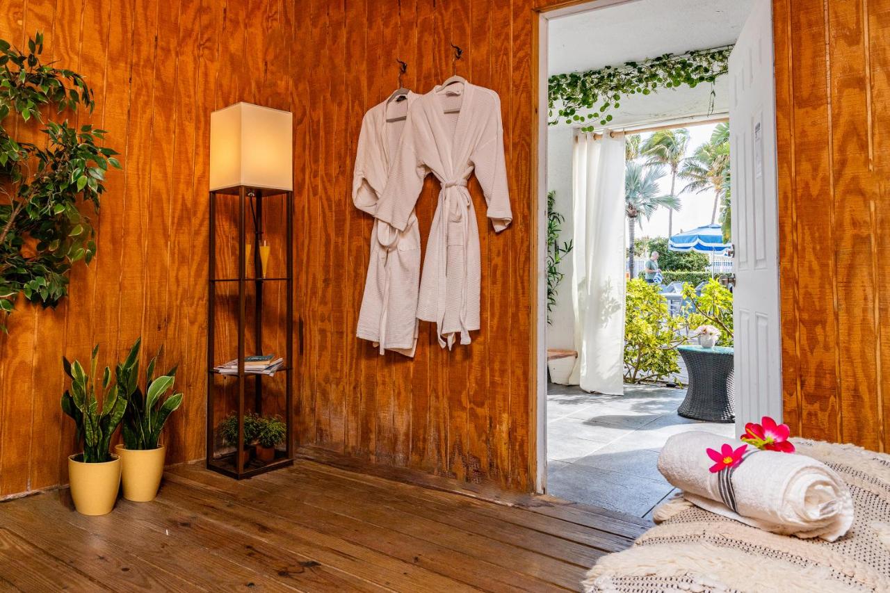 Sherry Frontenac Oceanfront - 3