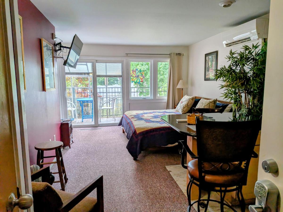 Library Bed & Breakfast — photo 10