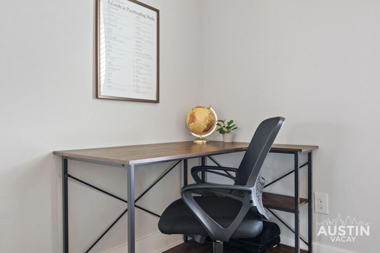 Walk to BBQ and Dog Park 2BR2BA Gym Workspace and WiFi by AustinVacay - 4