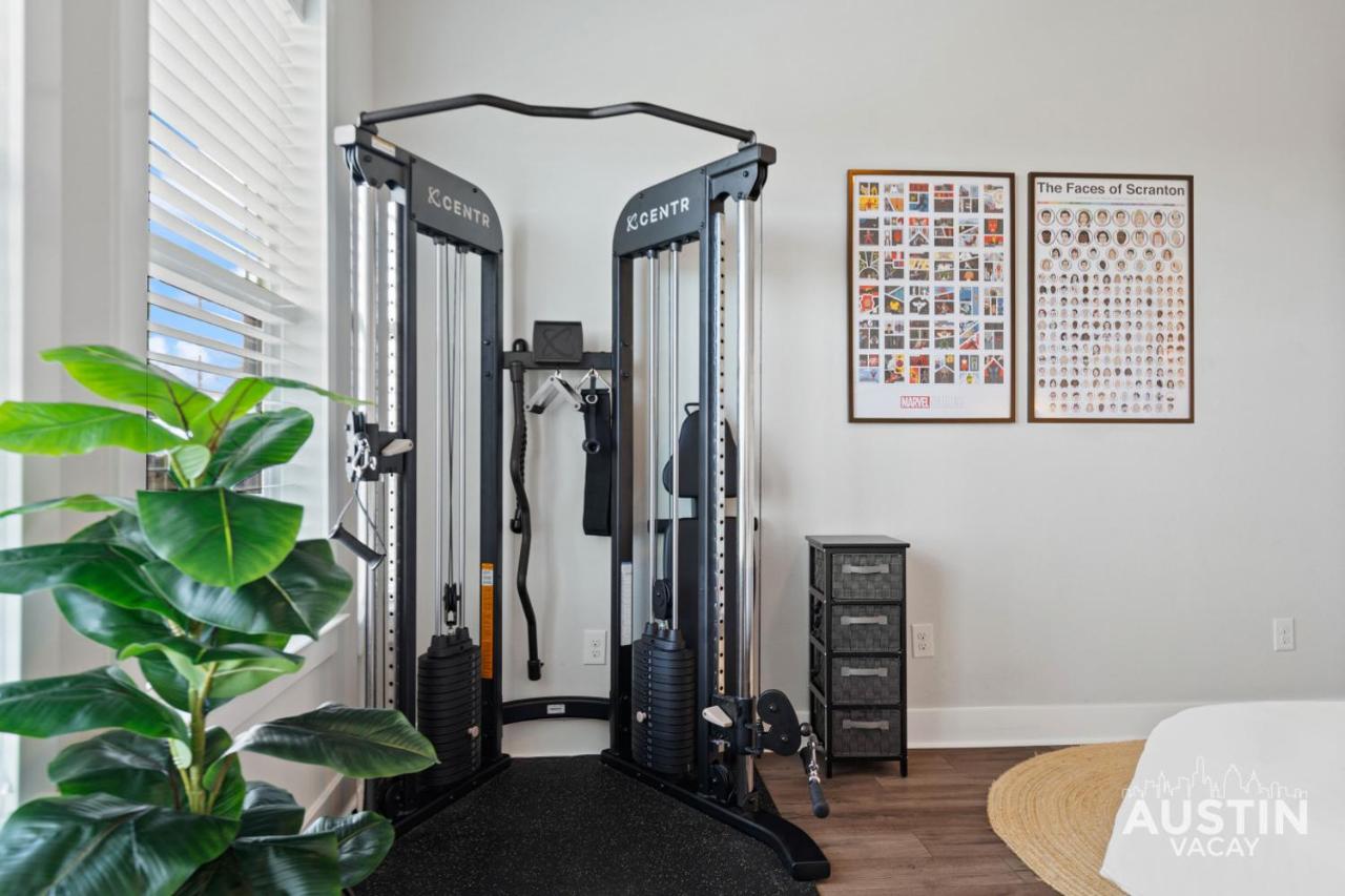 Walk to BBQ and Dog Park 2BR2BA Gym Workspace and WiFi by AustinVacay - 5
