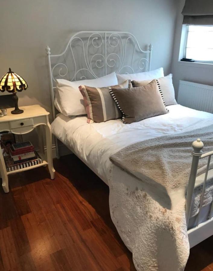 Beautiful Mews house just off Marylebone High St - 2