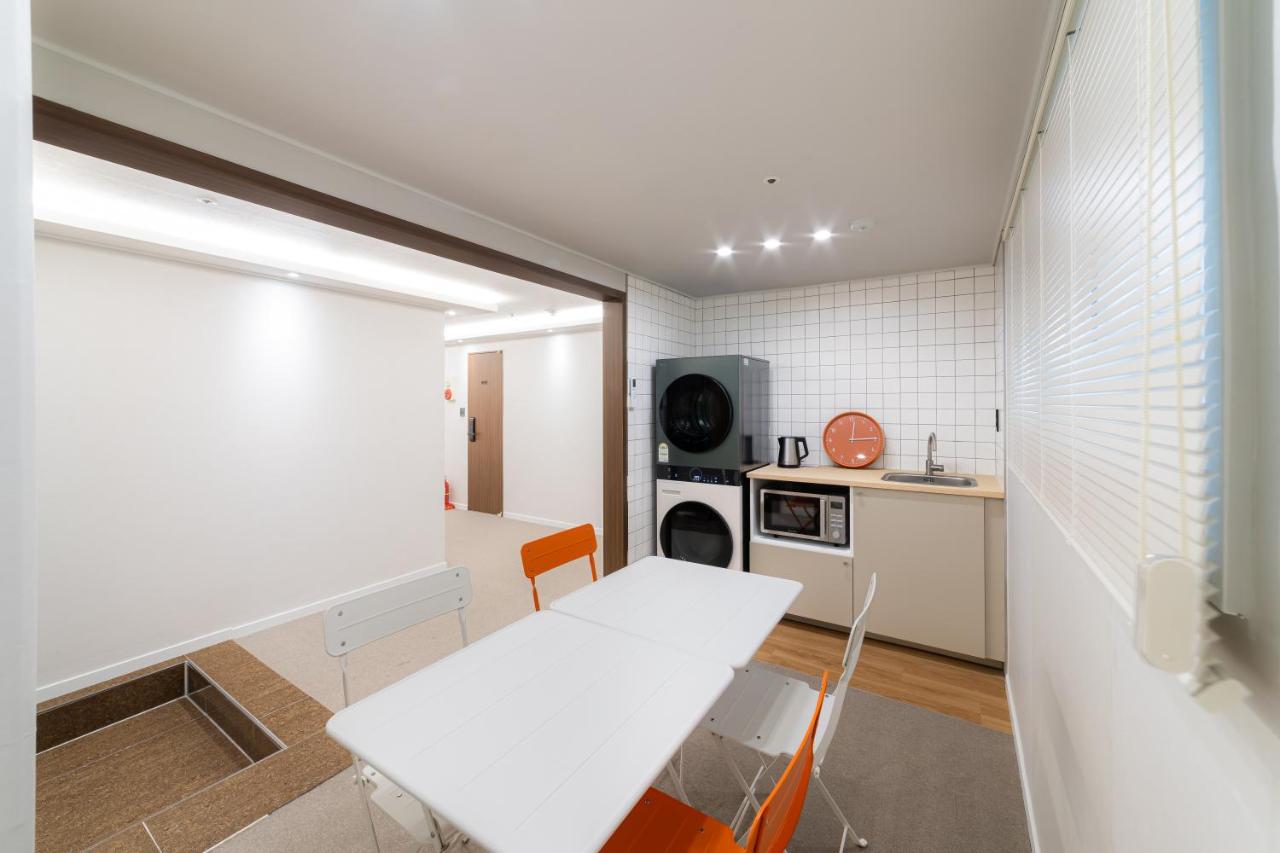 ZIYOLK Myeongdong - 3