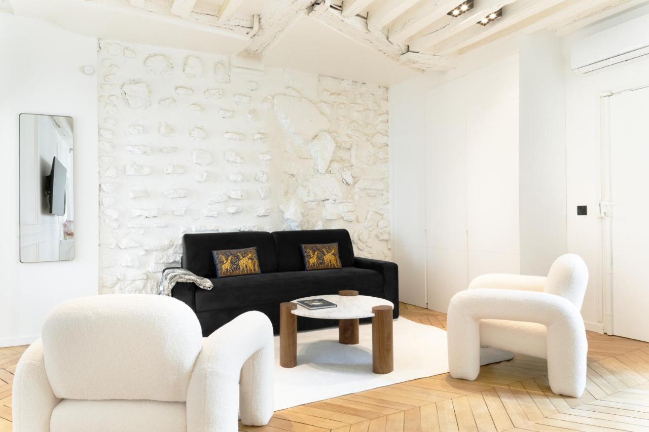 Pick A Flat's Apartment in Le Marais - Rue des Gravilliers