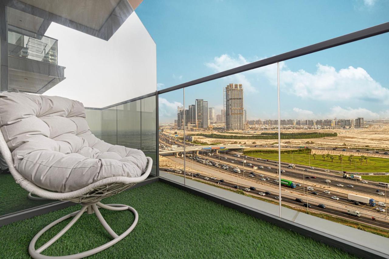 Deluxe Nobles Suites by Hostiva - Garden View - 5