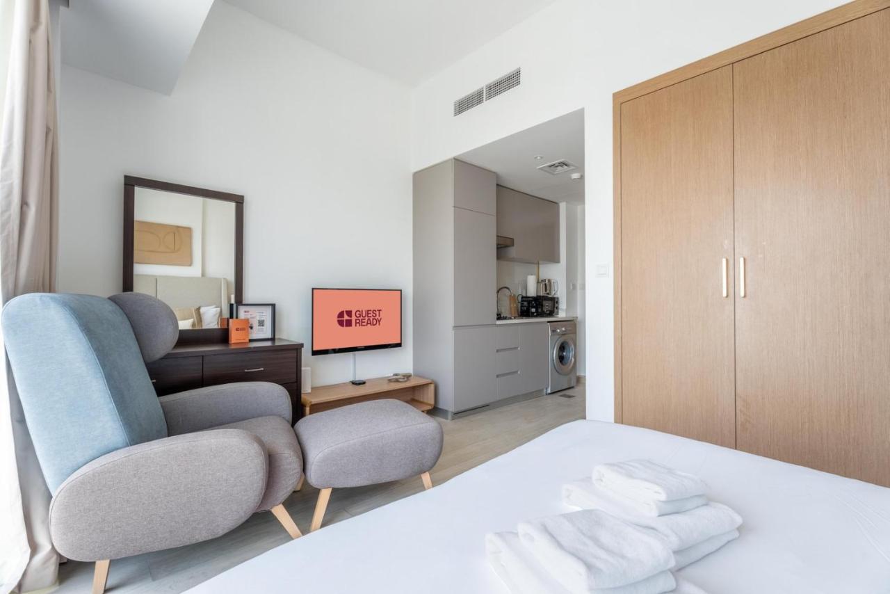 GuestReady - Furnished Studio | Burj & Canal Views - 5