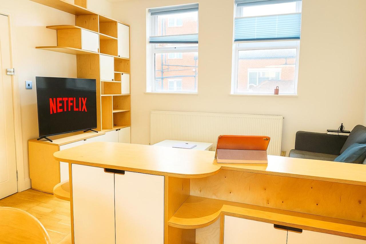 The Quiet City Escape 2 bedroom, 1 Bathroom - 3