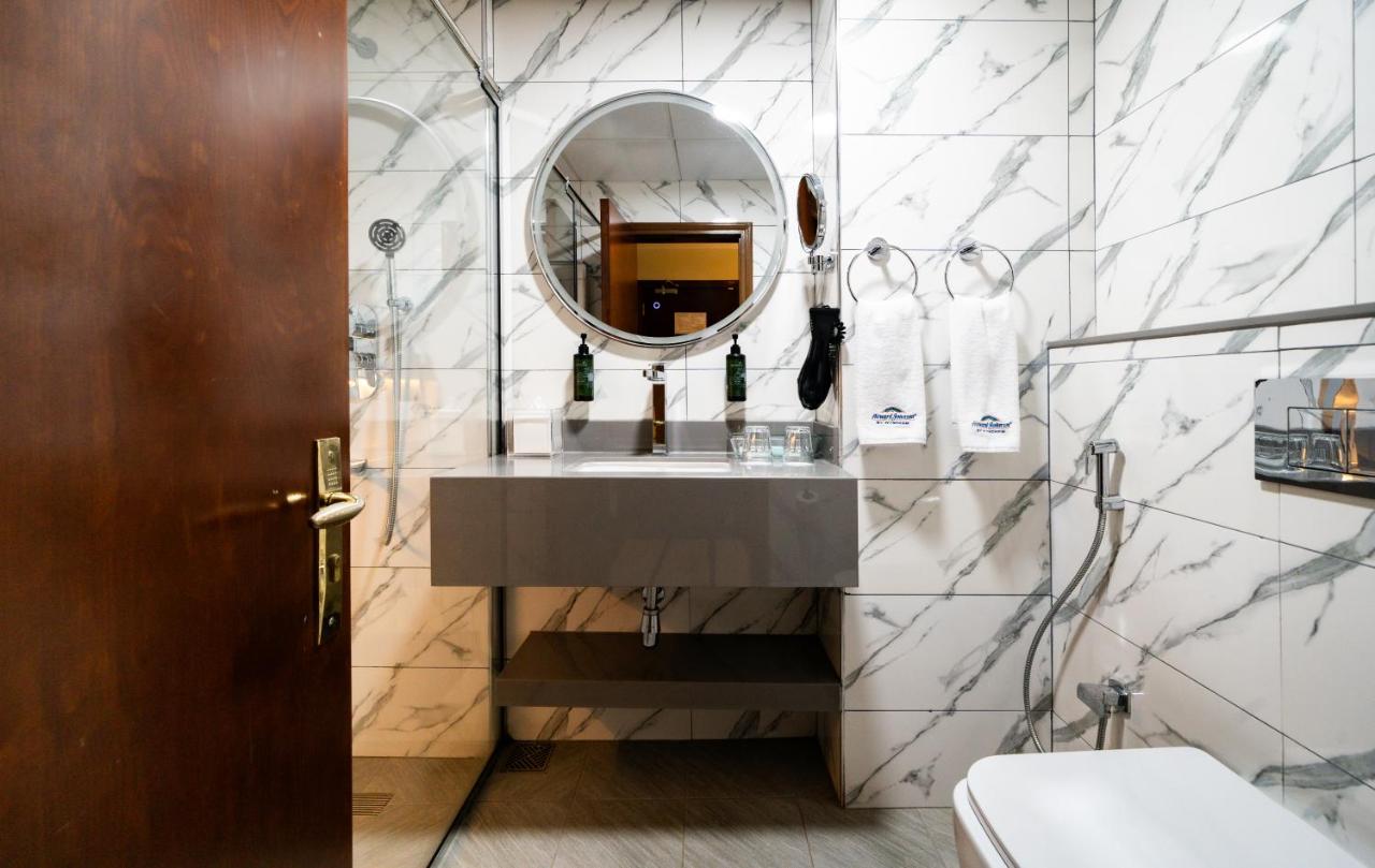 Howard Johnson Bur Dubai - 3