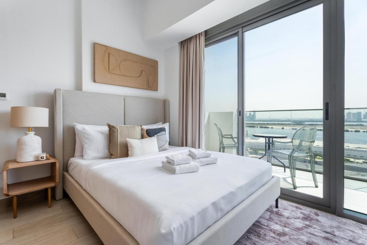 GuestReady - Furnished Studio | Burj & Canal Views - 4
