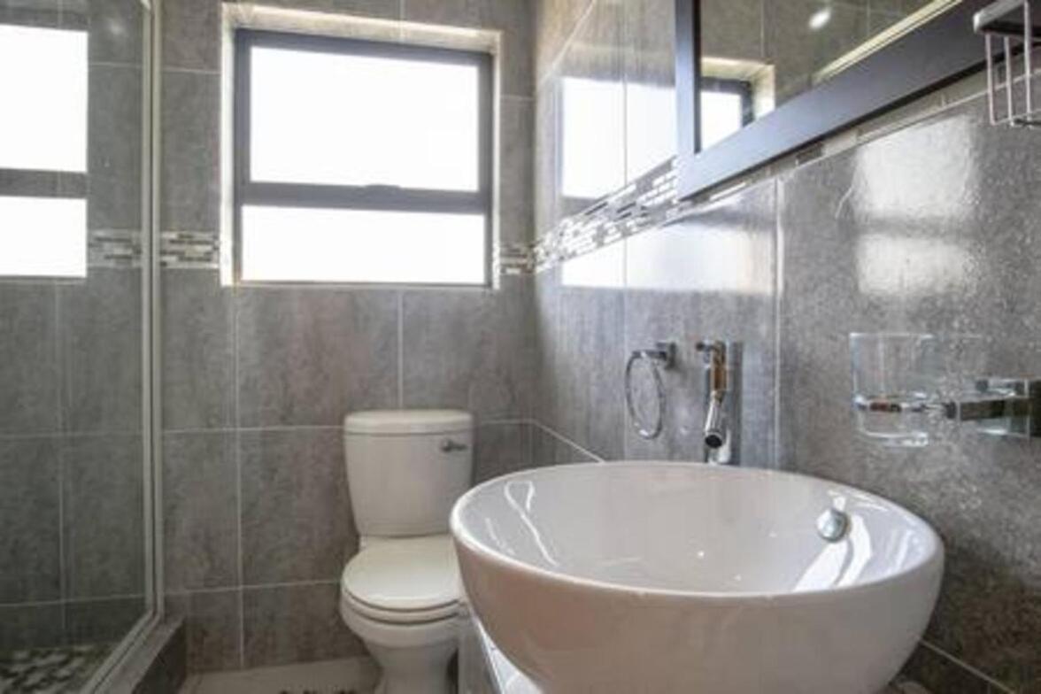 Howard Davis 28B by CTHA - 3