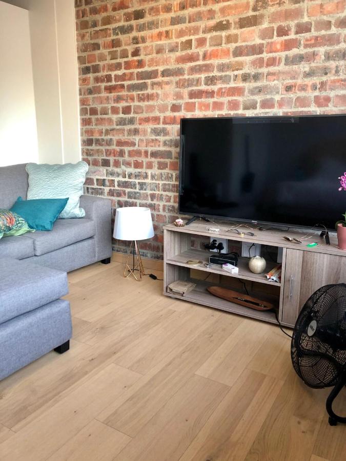 Modern Woodstock Studio with Table Mountain Views - 2