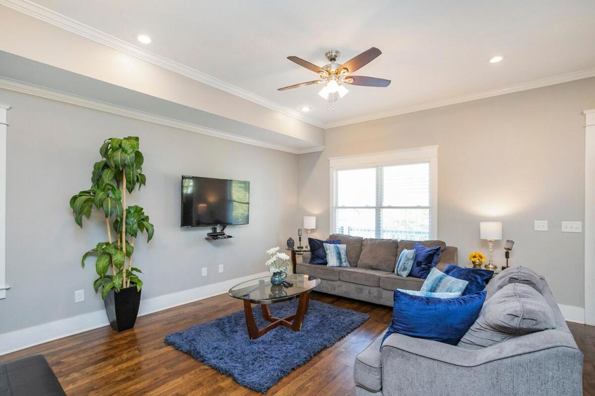 1A Rooftop Deck, 3mi Broadway, Side by Side Houses Available - 5