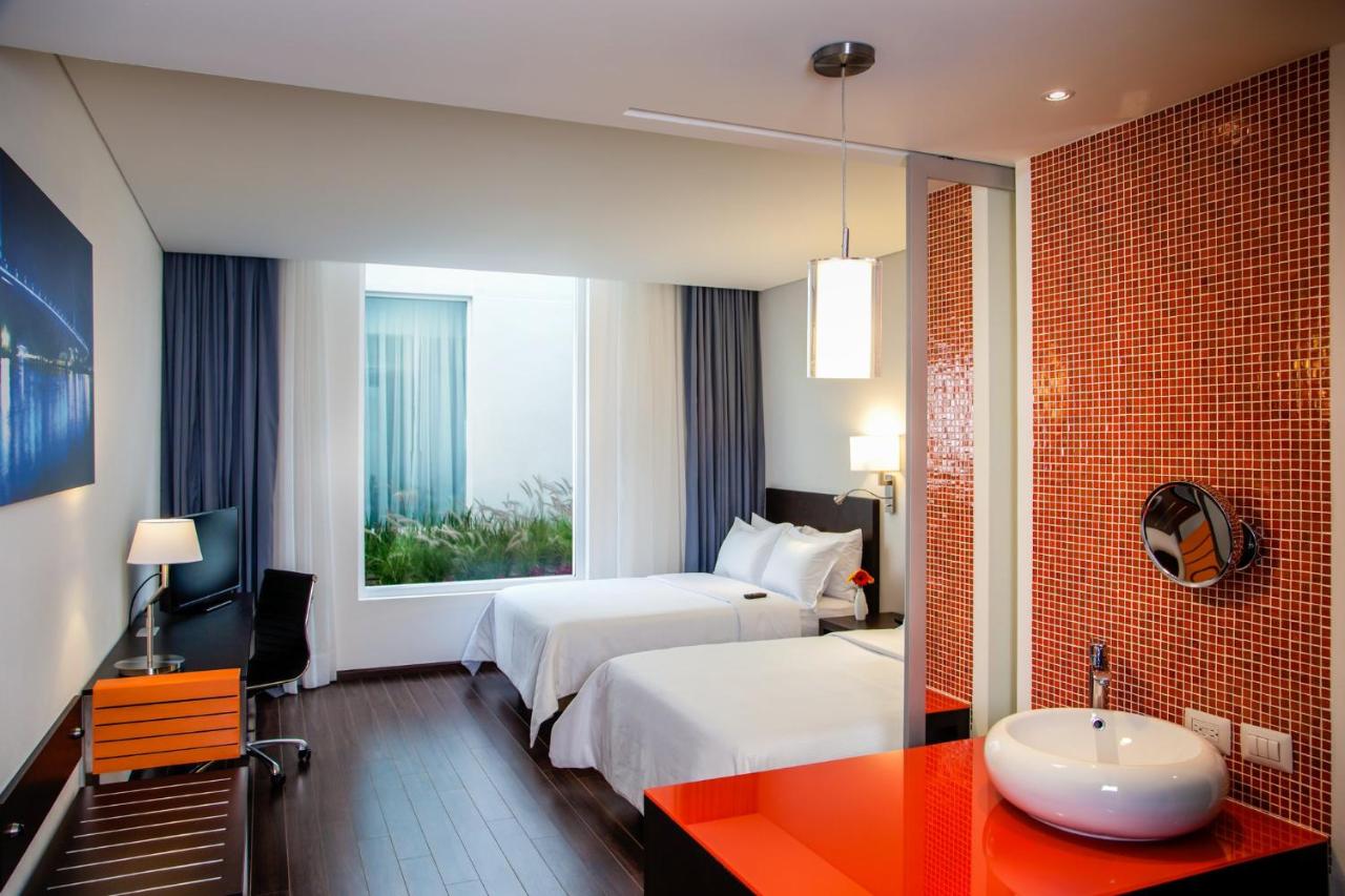 Fiesta Inn Plaza Central Aeropuerto - 4