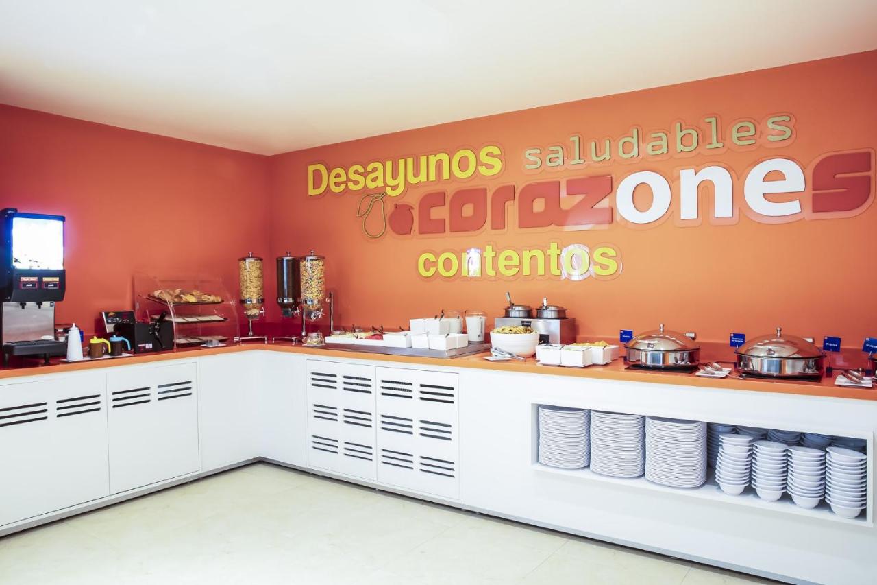 One Ciudad de Mexico La Raza - 3