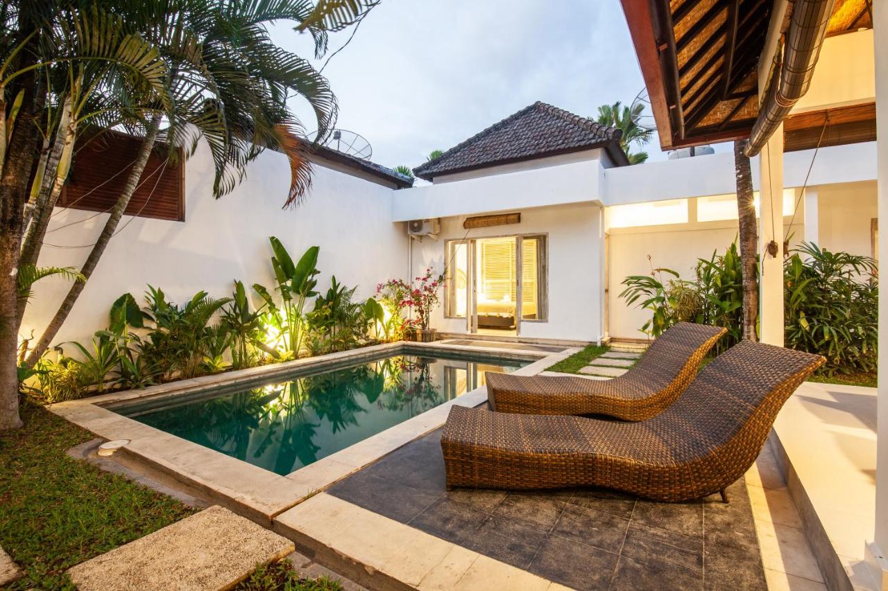 Homey Villa 2BR Seminyak - 4