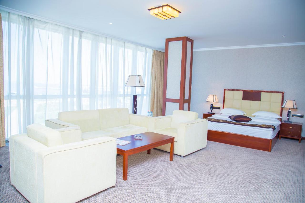 Golden Coast Hotel photo