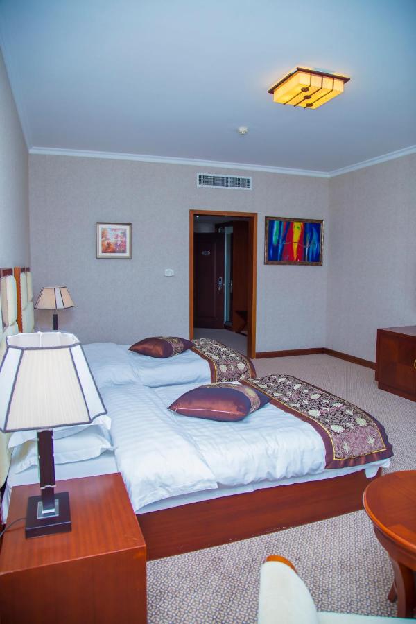 Golden Coast Hotel photo