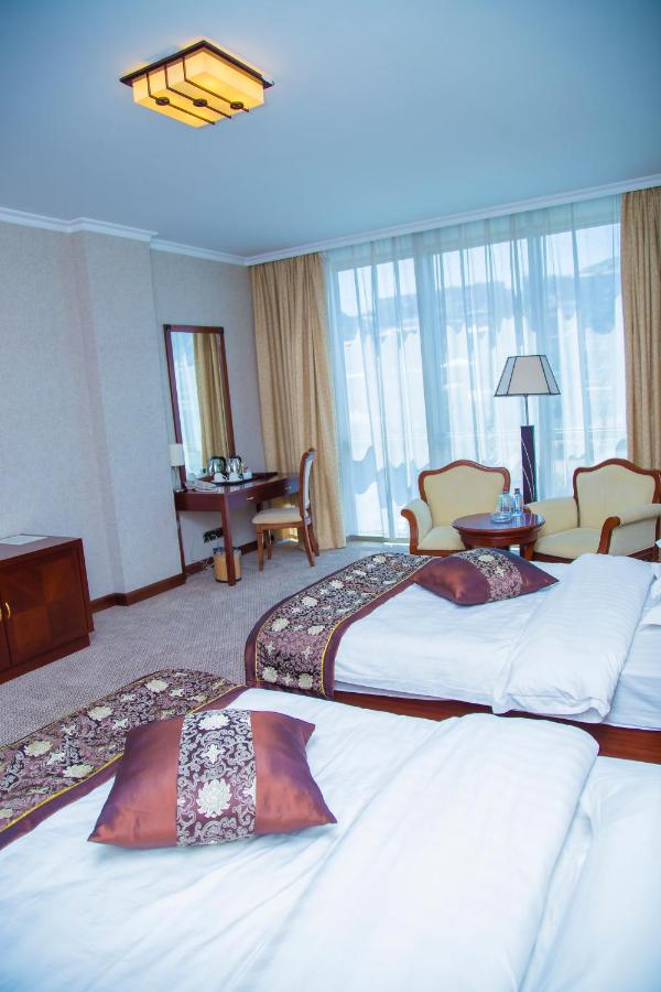 Golden Coast Hotel photo