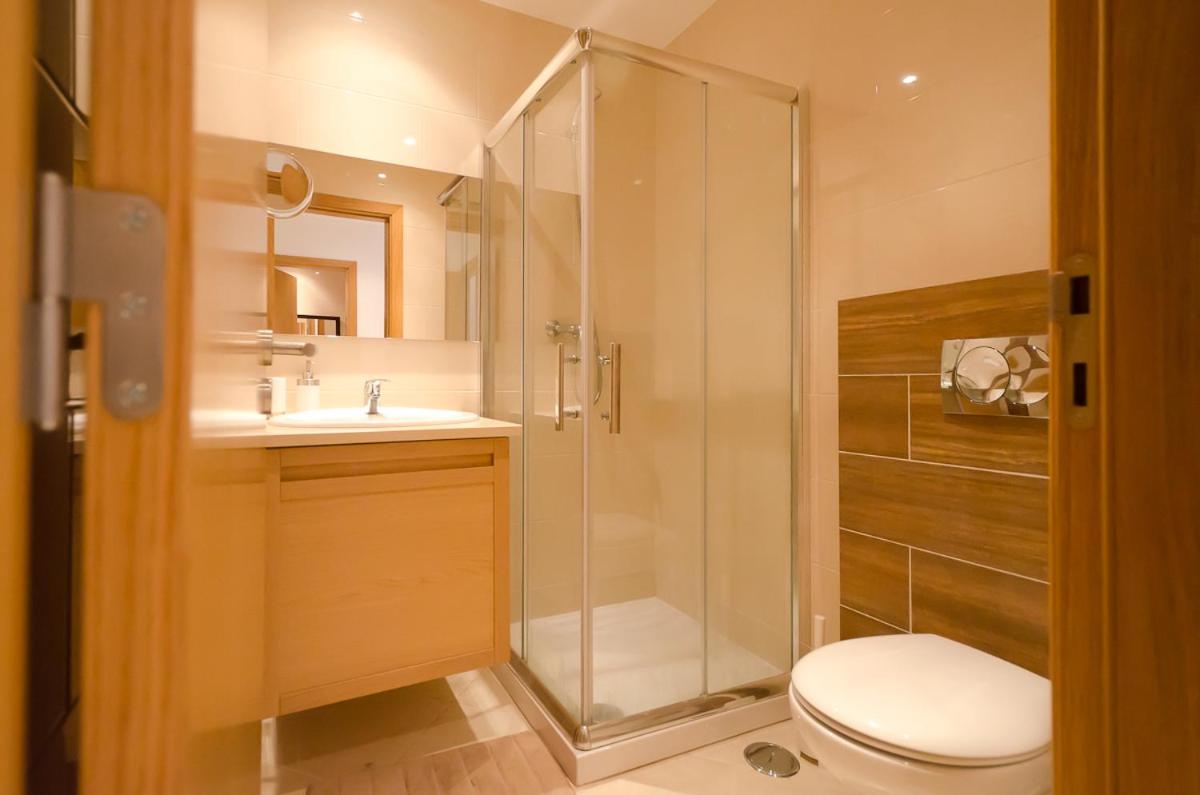 Modern 2 Bed Apartment 5km Carvoeiro - 3