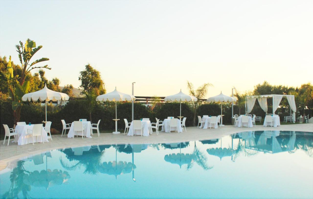 Blu Tropical Resort photo
