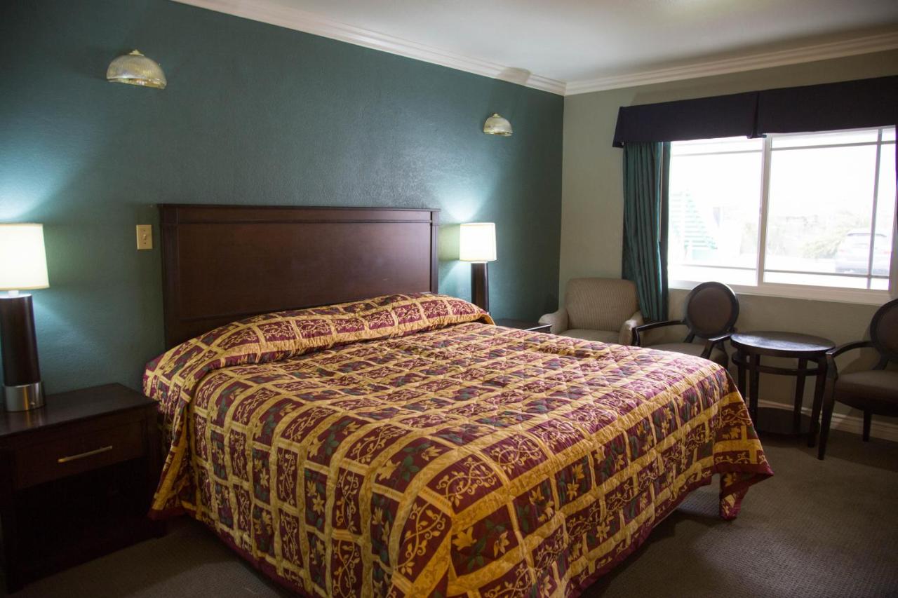 Sahara Motel — photo 13
