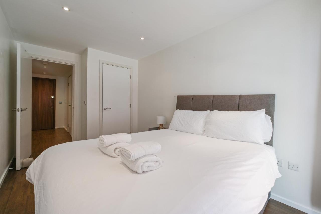 The Oxygen Apartment near Canary Wharf, Excel & O2 - 2