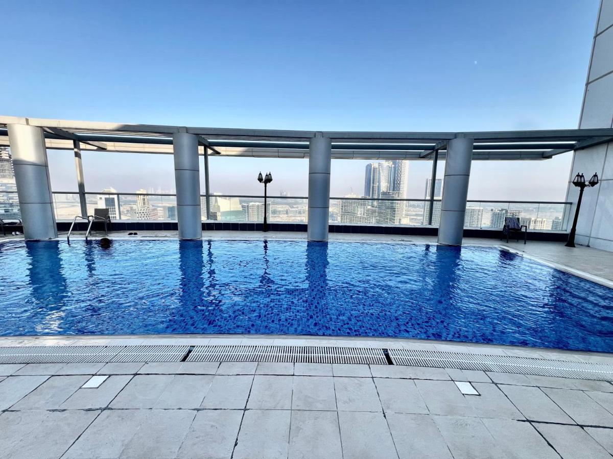 Spacious Modern Studio In downtown - 4