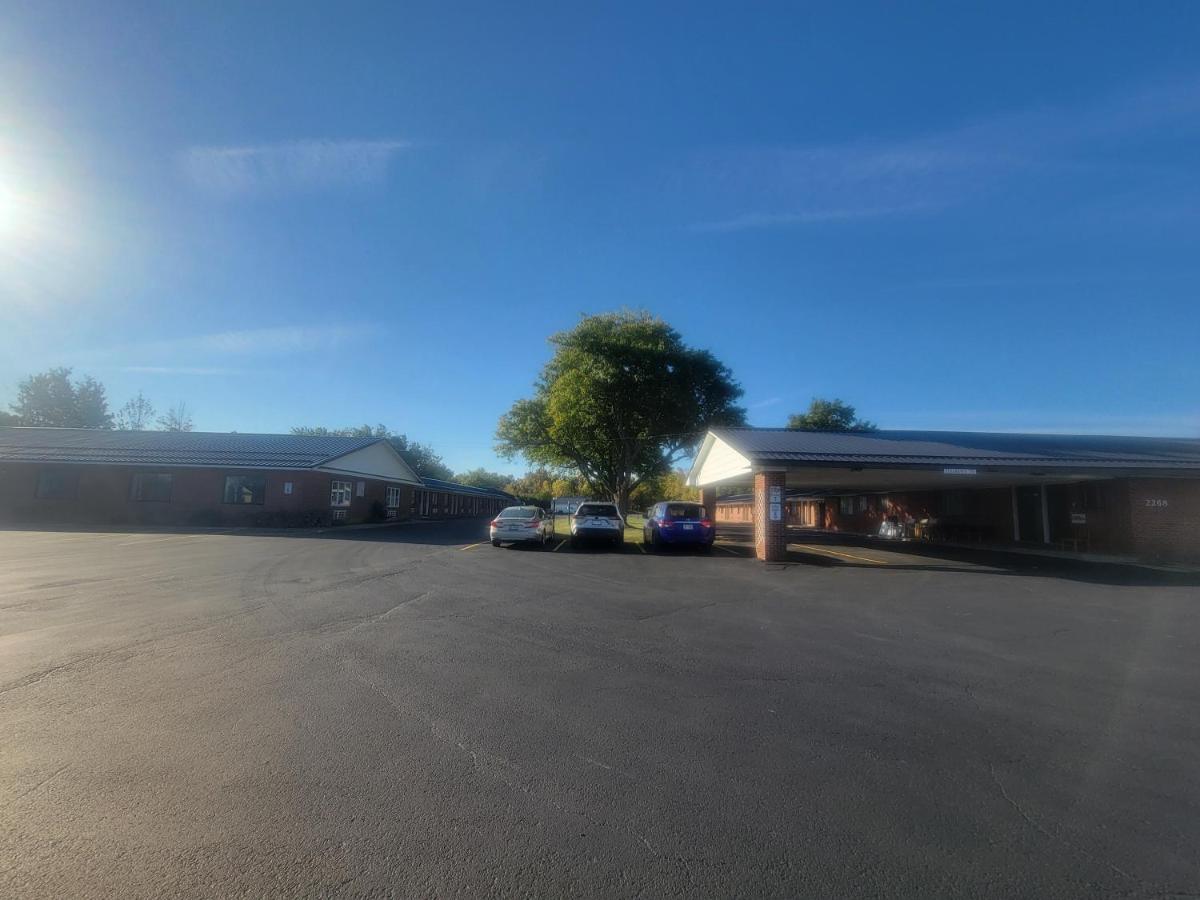 Orchard Park Motel — photo 8