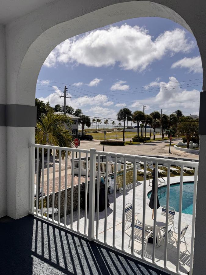 Coral Key Inn — photo 11