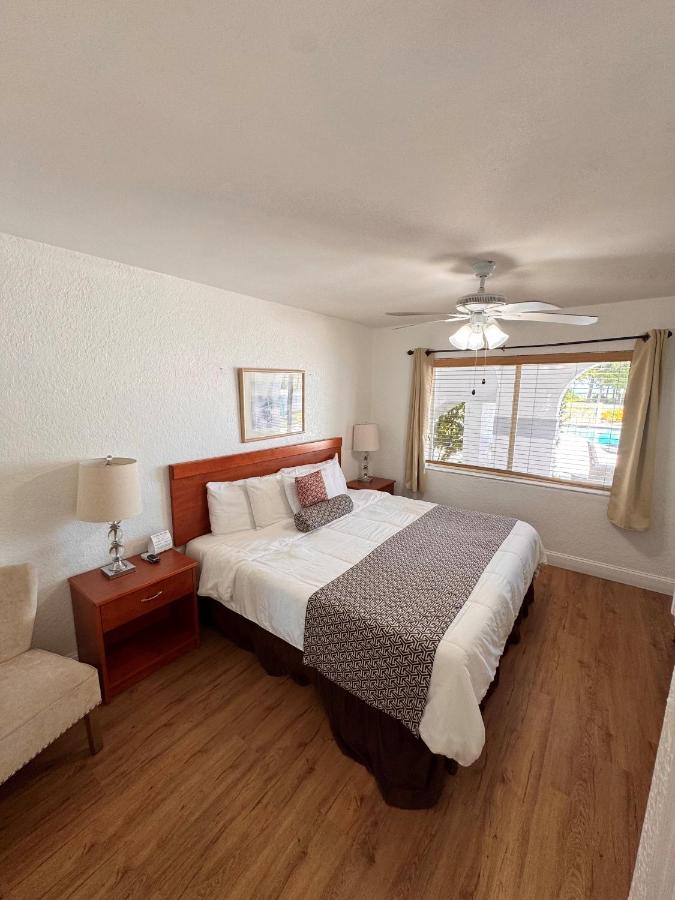 Coral Key Inn — photo 15