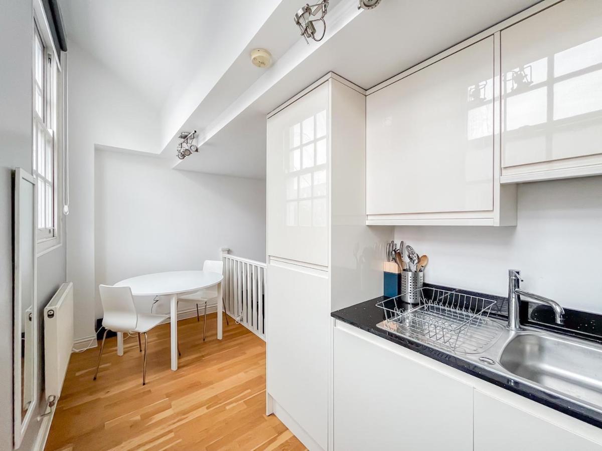 Stylish Camden Apartment C3 - 3