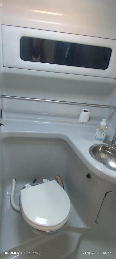 Marina Yatch Hostel - 5