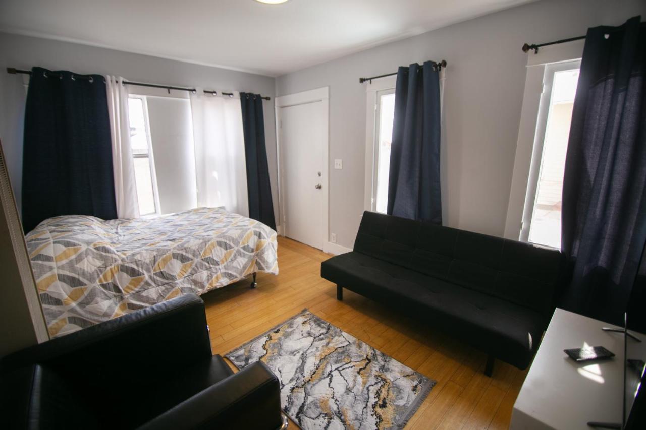 Cozy room in East Holywood, 7 min from holllywood, 15 from downtown, 20 to hollywood sing