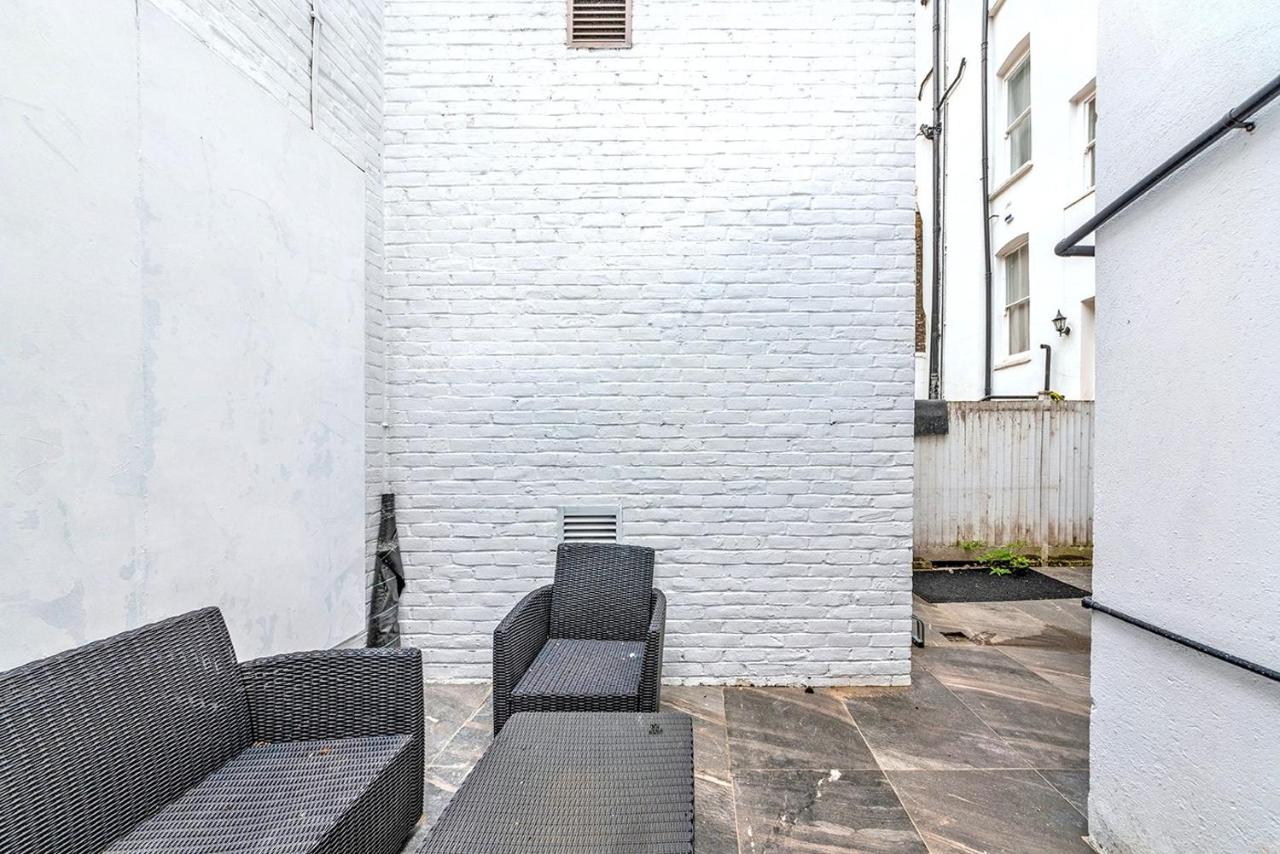 Elegant Upper Berkeley Street Flat - 4