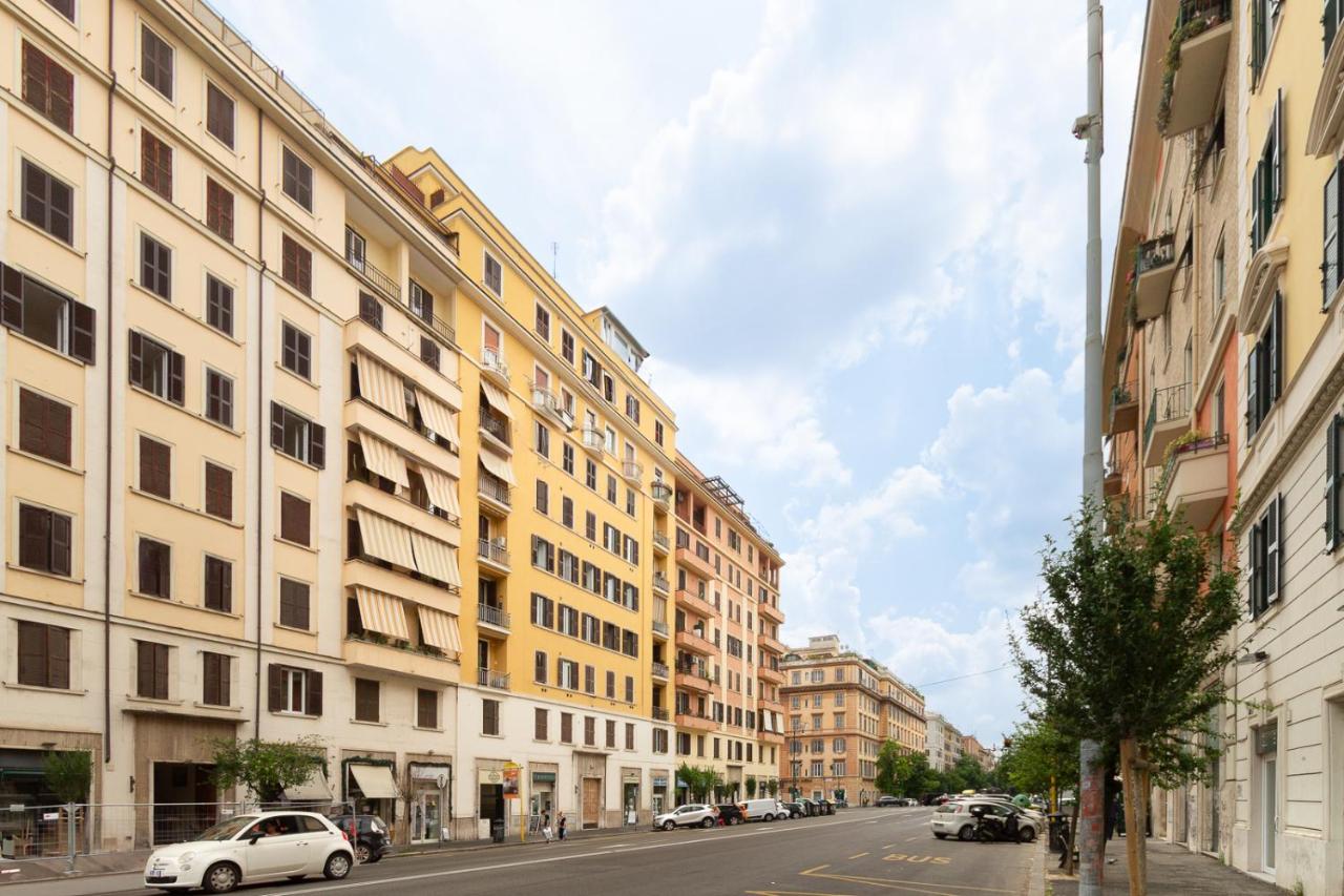 Chic industrial Design apartment by Vatican Museum - 5