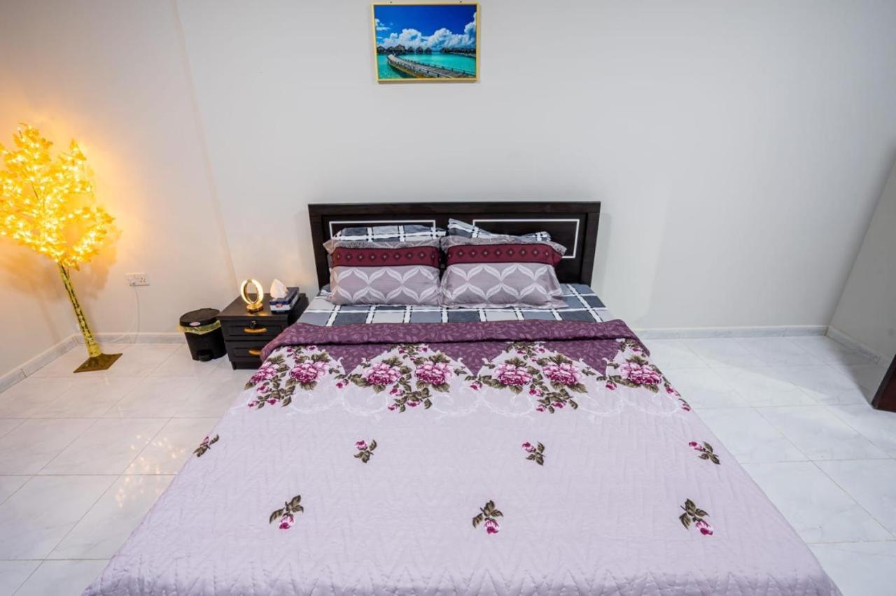 PRIVATE FAMILY ROOM BY BJ - 2