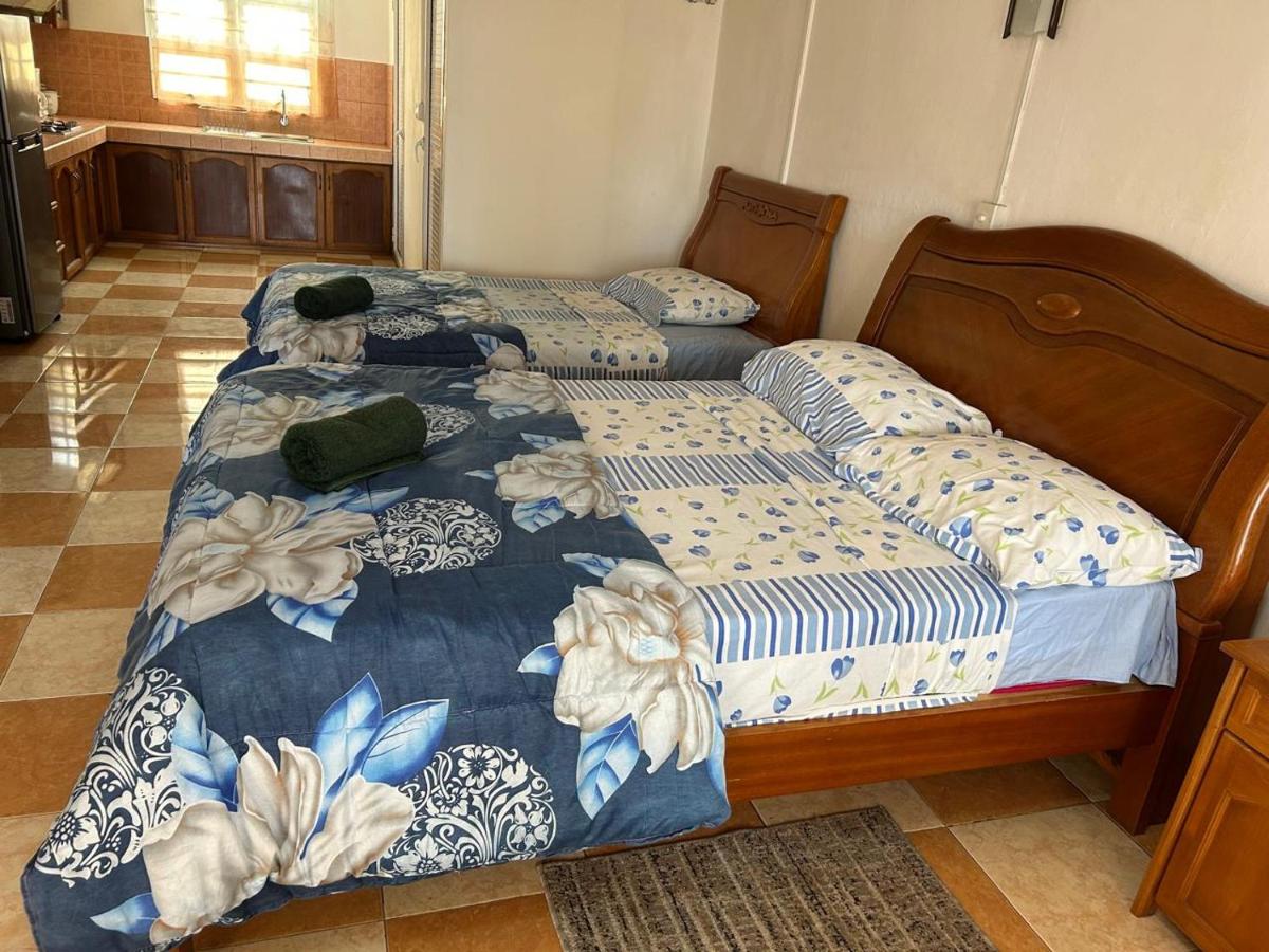 Ebrahim Flats - Grand Baie Beach - 3