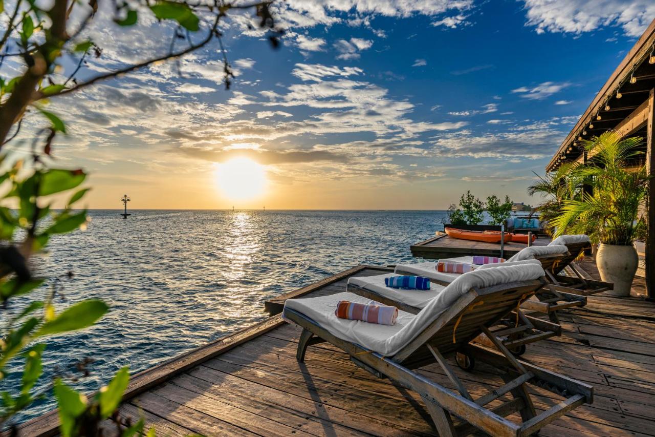 Oceanfront Villa with Overwater Deck - 2