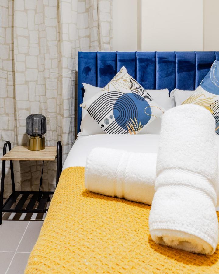 Comfy Apartments in Queensway - 4