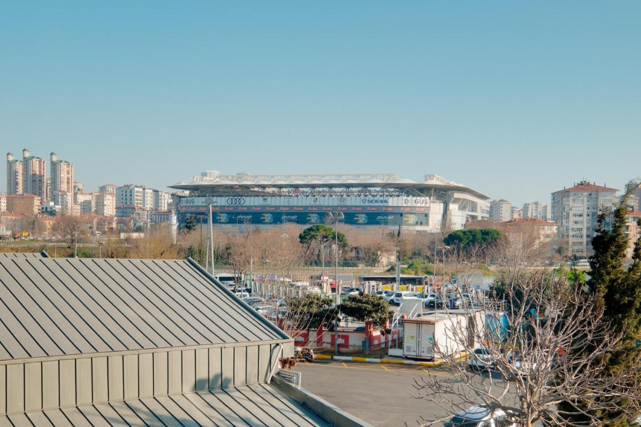 Newly Constructed in Kadikoy Quake-Resistant-AC