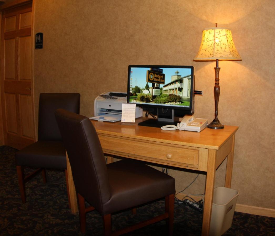 Budget Host Inn & Suites — photo 19