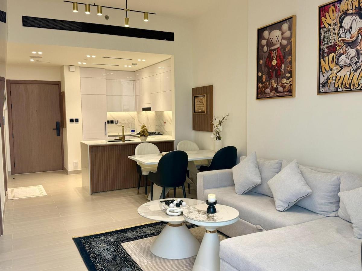 Modern 1BD APT In Binghatti Burj Khalifa Skyline - 5